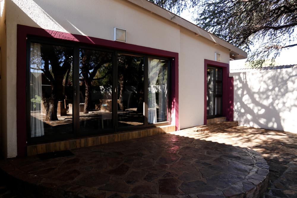 The Hedge Guesthouse Kuruman Eksteriør bilde