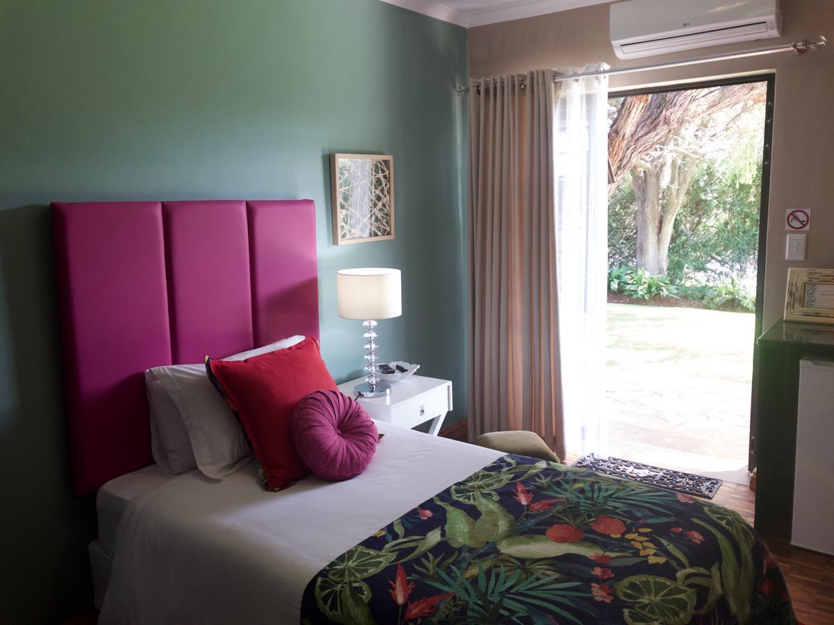 The Hedge Guesthouse Kuruman Eksteriør bilde