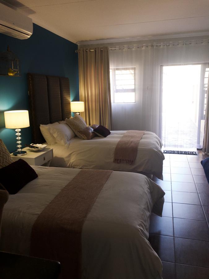 The Hedge Guesthouse Kuruman Eksteriør bilde